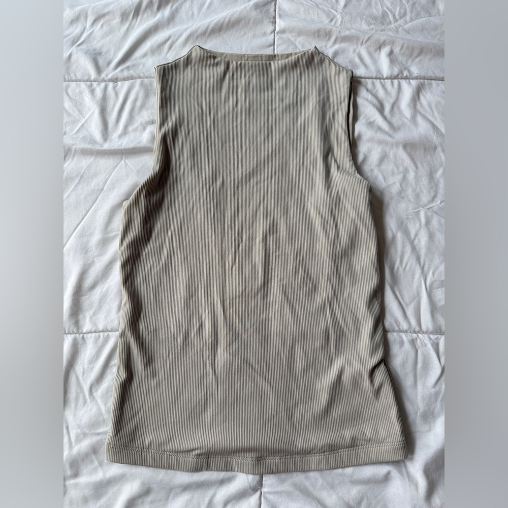 Tahari Beige Muscle Tee for Women M